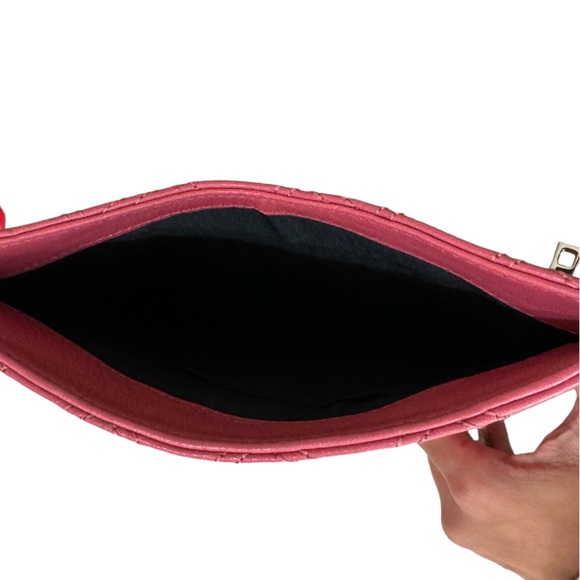 Marc Jacobs Leather iPad/ Technology Sleeve - Picture 5 of 7